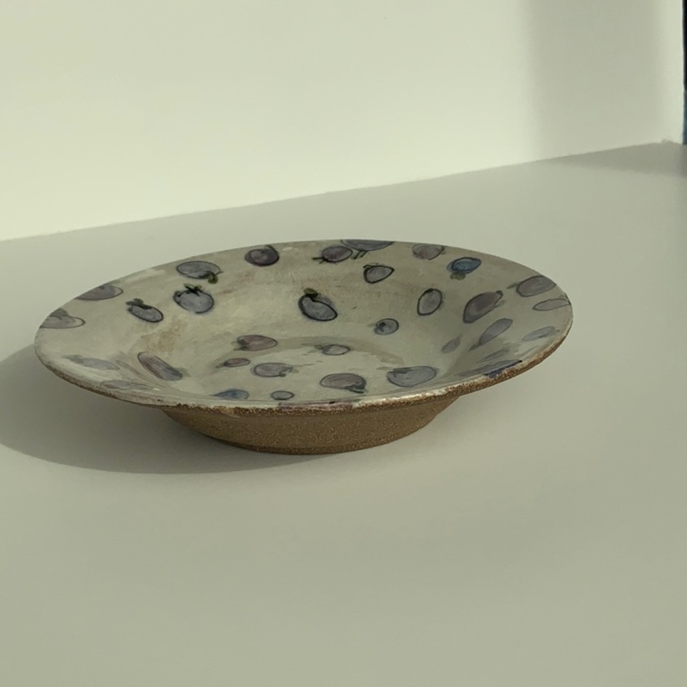 Blueberry Dish Hand Crafted - Picture 4 of 7